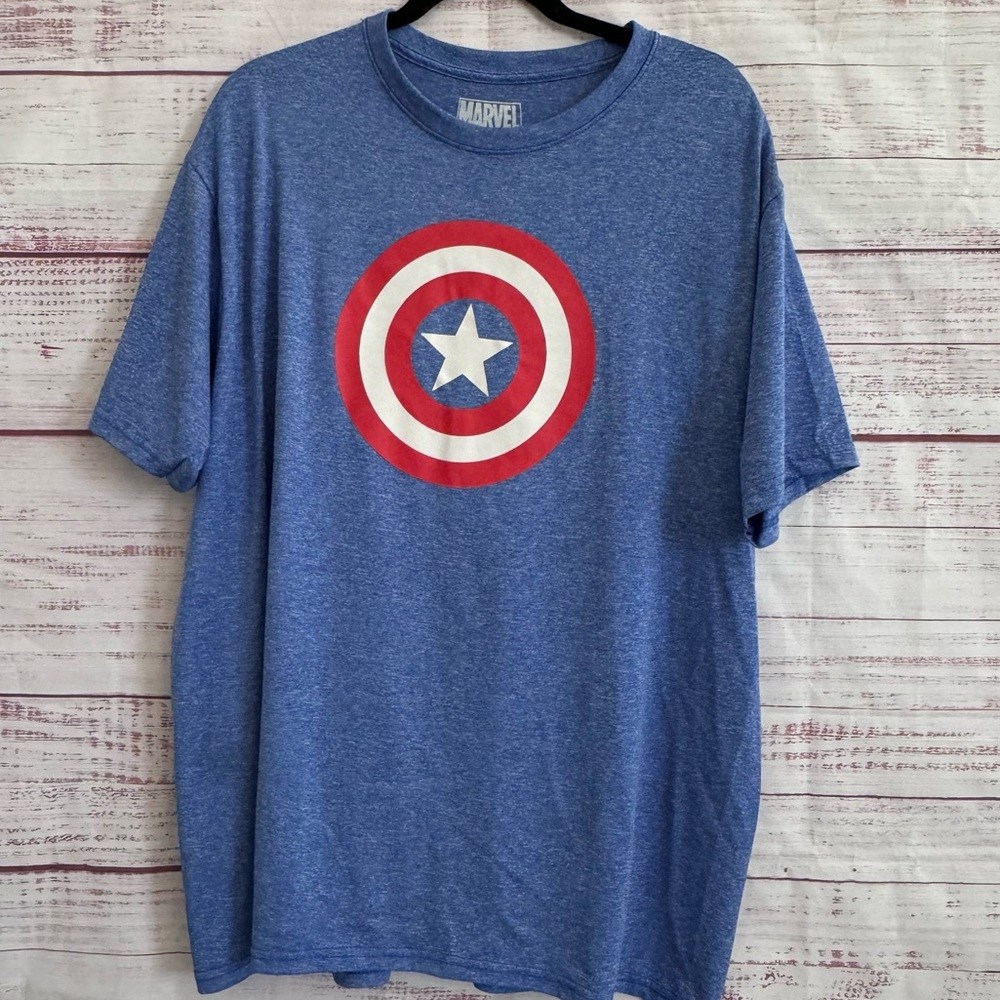 Captain America Marvel Short Sleeve Tee shirt.